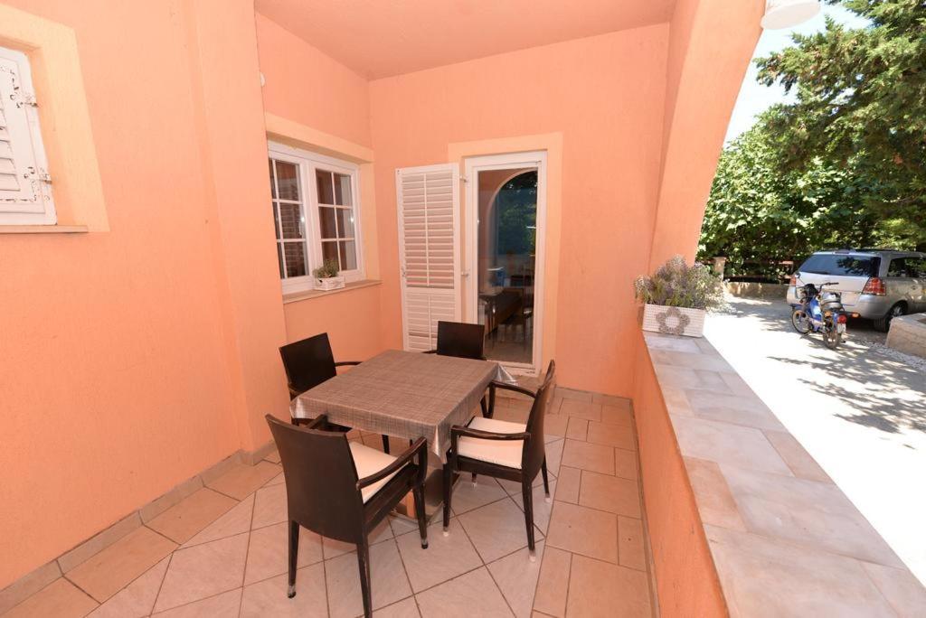 Apartments Rem Novalja Exterior photo